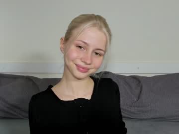 hi_popsy live adult cam GOAL: Topless [724 tokens remaining] Hi guys!^^.  Cum show in lucky number #daddy #blonde #teen #natural #bigass